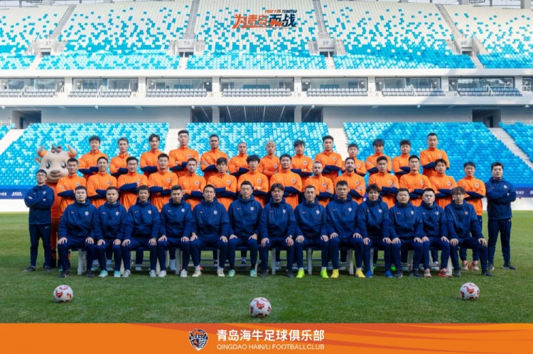 青島海牛一線隊名單:老將鄭龍、薩里奇坐鎮(zhèn),金洋洋等新援在列