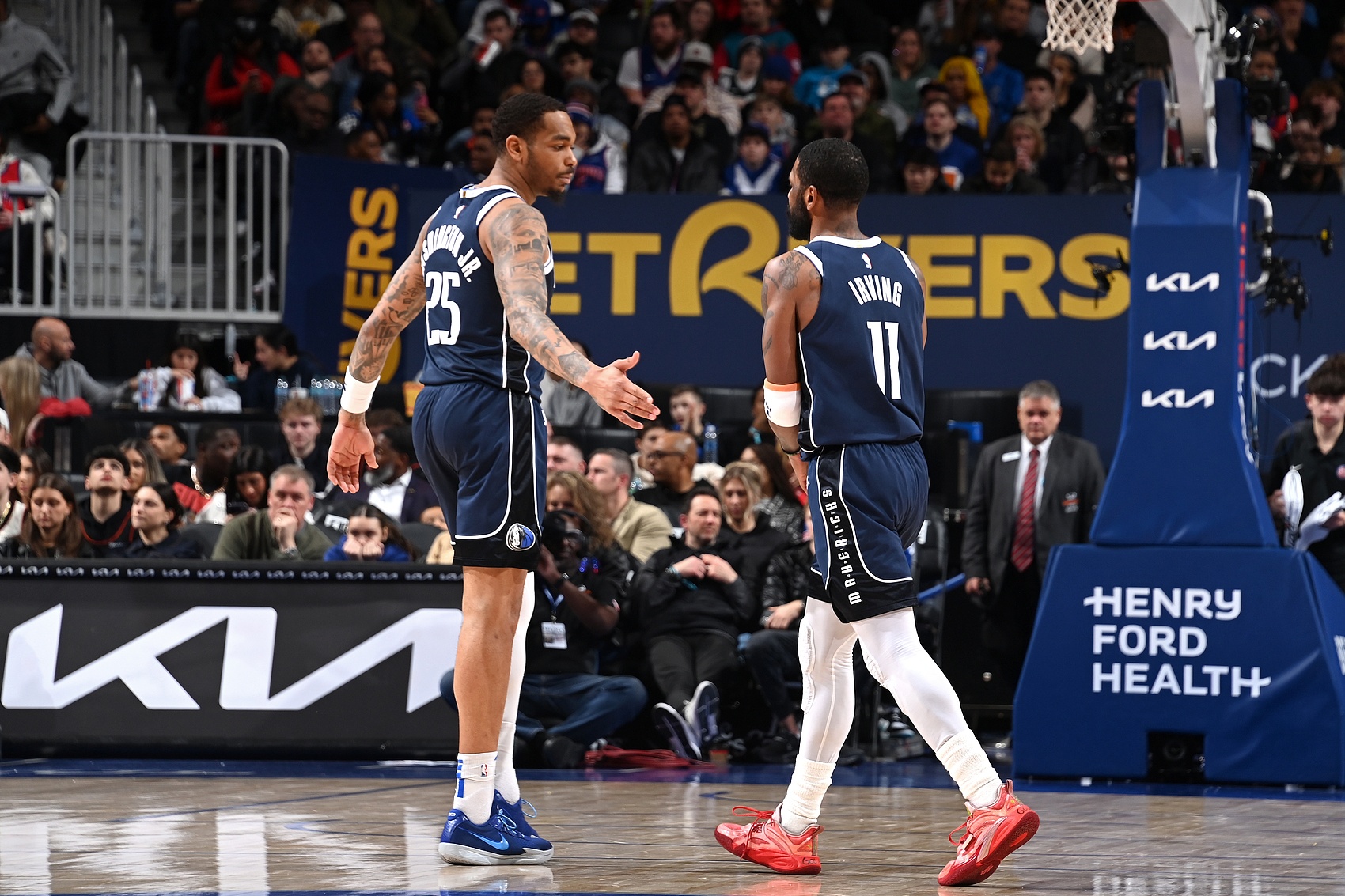 NBA彩經(jīng):火箭難勝獨行俠 步行者力克湖人 勇士擒公牛 掘金勝太陽