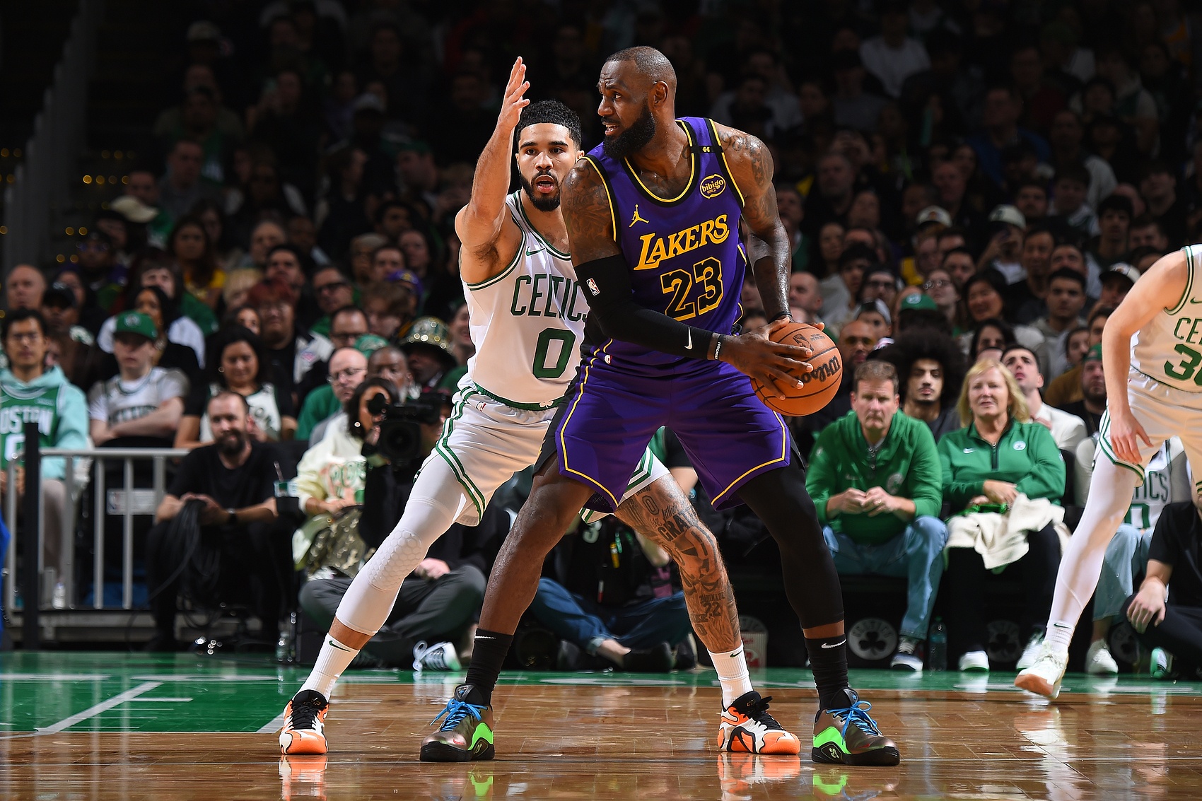 從球場到社會:NBA的門面與多樣性 聯(lián)盟的靈魂與責任